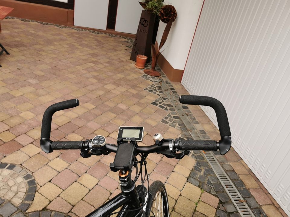 Zwei E-Bikes Victoria, St. Vincent, Damen- und Herrenmodell, in Bad Hersfeld