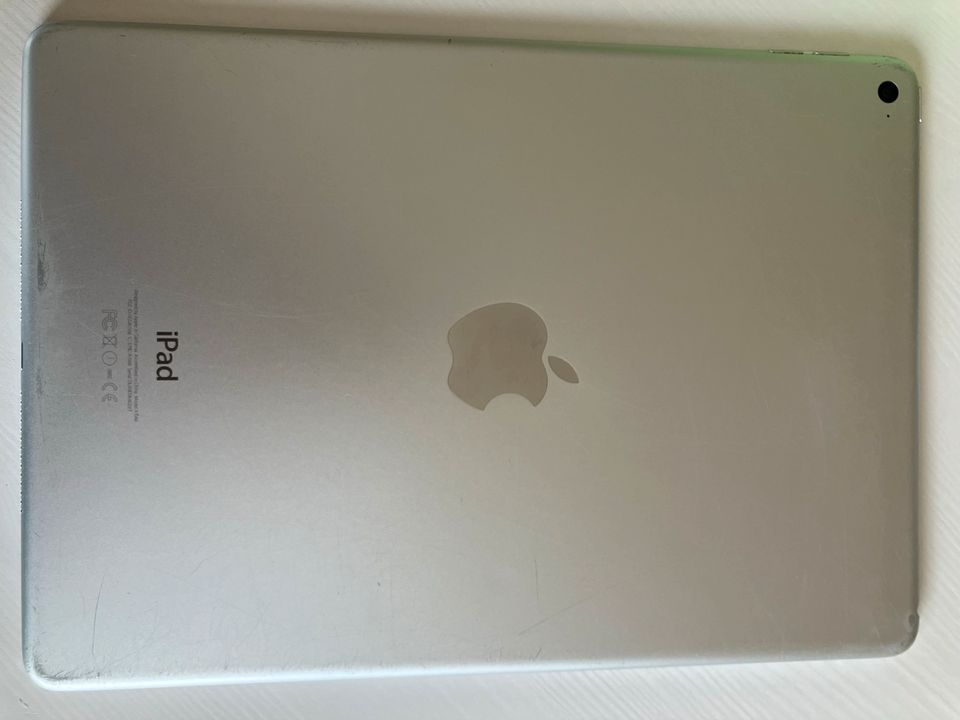 iPad Air 2 Wi-Fi 16 GB A1566 weiß in Gau-Algesheim