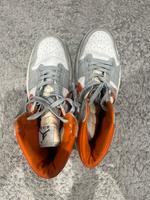 Nike air Jordans  Orange weiß Hessen - Habichtswald Vorschau