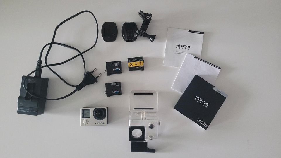 GoPro Go Pro Hero 4 Black + Zubehör in Rostock Gehlsdorf