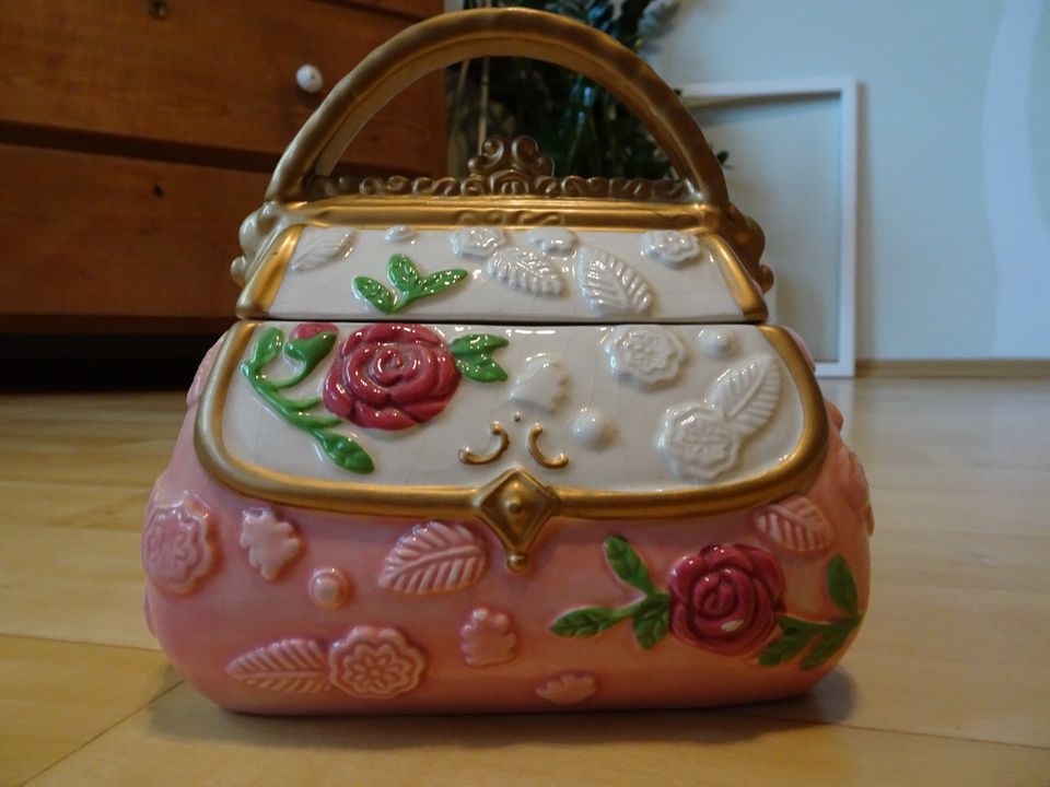 Adina Design, Keramik Handtasche, Schmuck, Bonboniere in Deißlingen