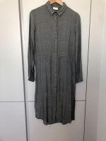 Vila Blusenkleid Kleid schwarz weiß kariert Hahnentritt 40 Frankfurt am Main - Westend Vorschau