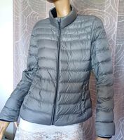 Tommy Hilfiger federleichte Daunenjacke 90%Gr.M grau Schleswig-Holstein - Oststeinbek Vorschau