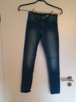 Jeans H&M 152 super skinny fit Mädchen blau Niedersachsen - Hessisch Oldendorf Vorschau