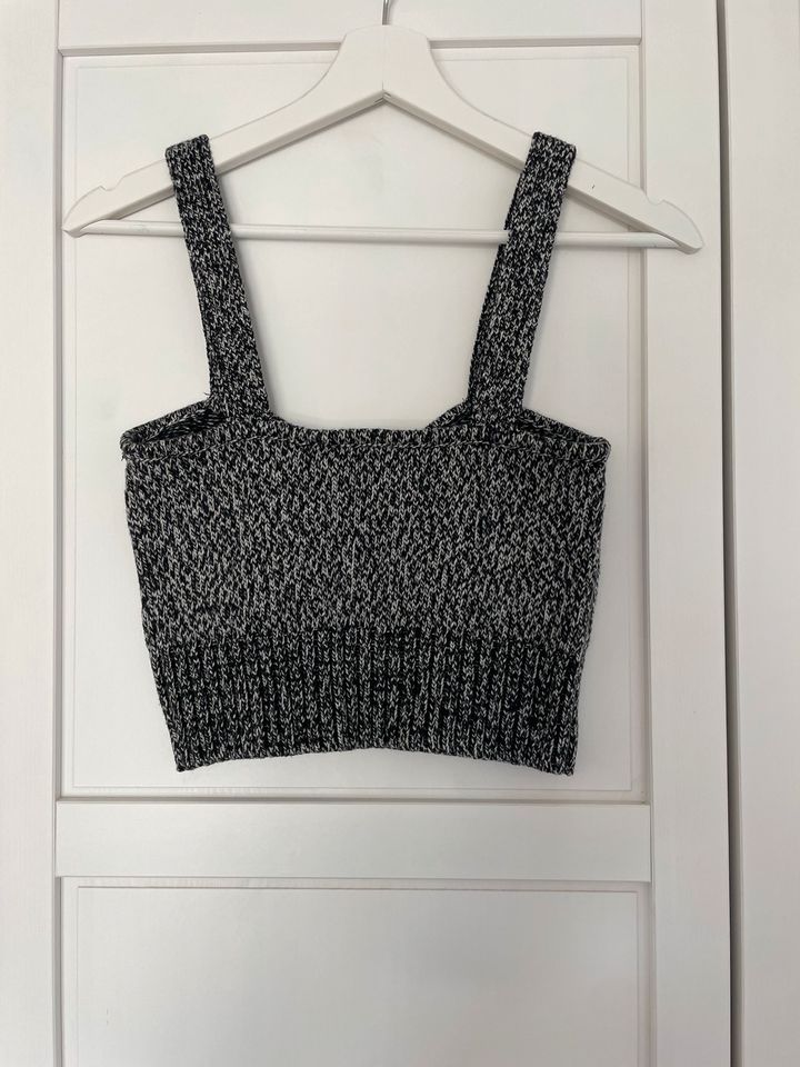 Zara Strick Crop Top Gr S in Berlin