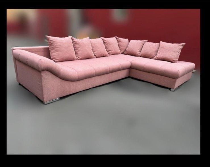 NEUWERTIG Eck Couch L-Form Recamiere Sofa in rosa in Berlin