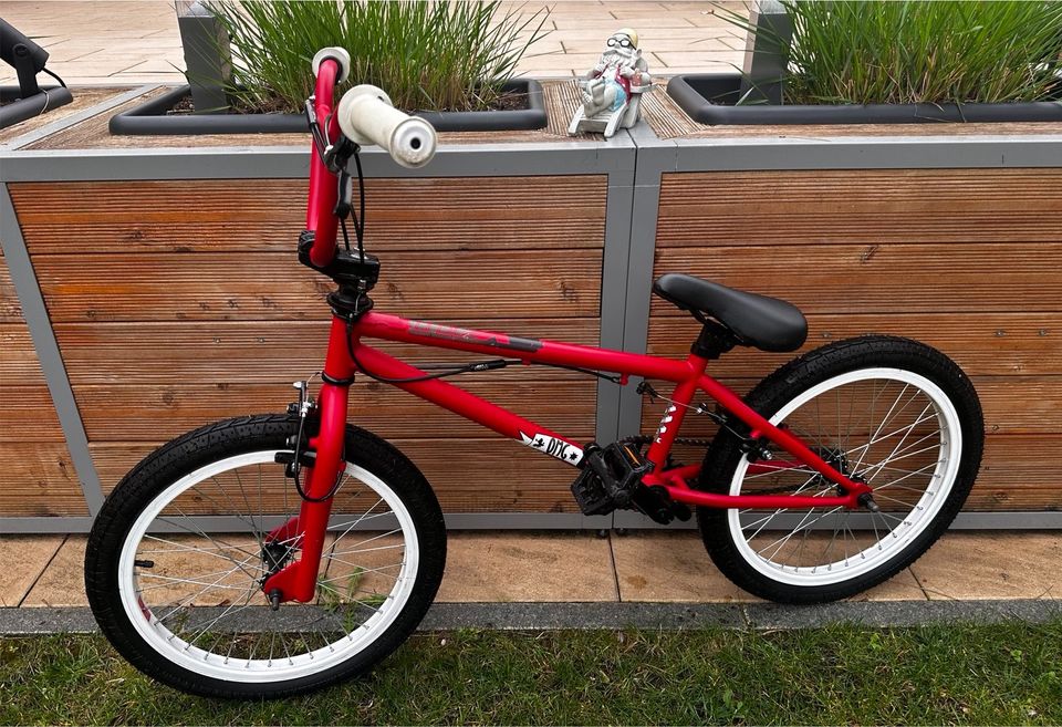 X-4U BMX Fahrrad TOP ZUSTAND WIE NEU in Nürnberg (Mittelfr)