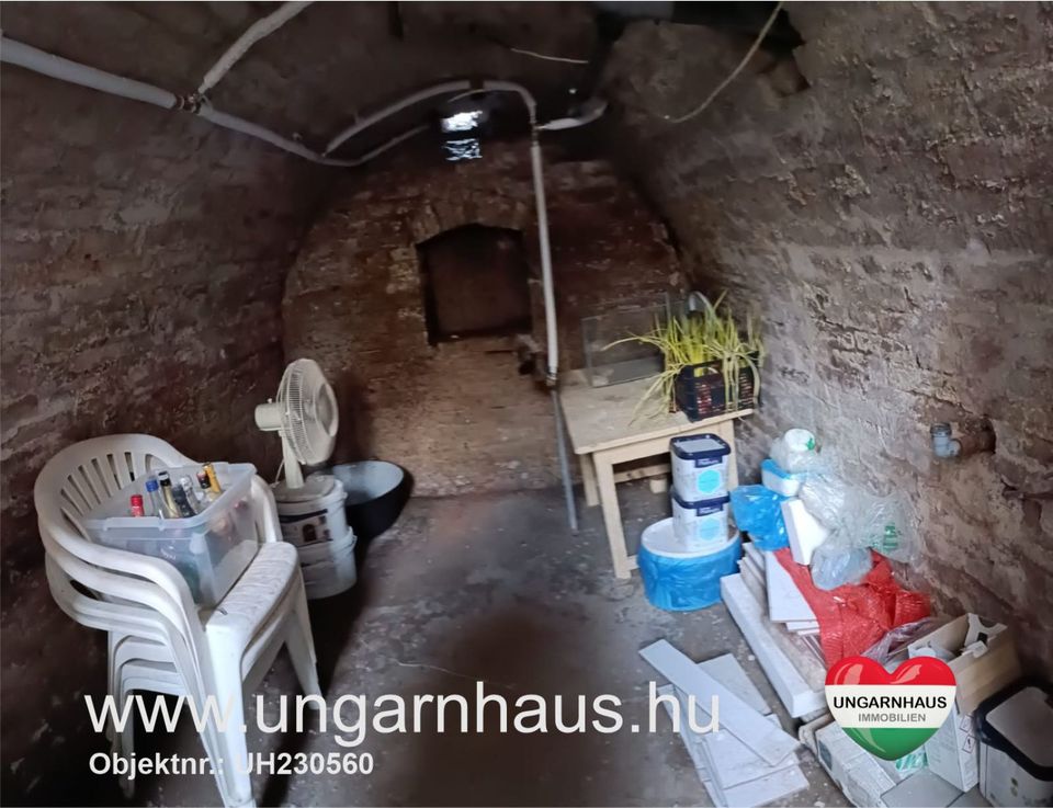 Haus in Ungarn , Südungarn renoviert ca. 2.100 qm, Tierhaltung möglich in Freudenberg