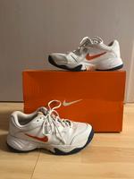 NIKE JR COURT LITE 2 Tennisschuhe Gr. 37,5 Hessen - Petersberg Vorschau