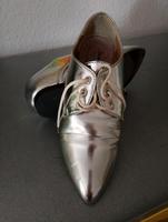 Schnürschuh, Silber metallic von Andrea Conti, Gr. 37 Brandenburg - Strausberg Vorschau