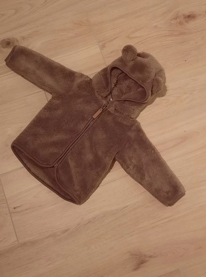 Baby Teddy Jacke mit Ohren Kapuze flauschig braun Gr. 68 H&M in Neubeuern