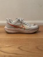 NIKE Air Zoom Pegasus 39 Laufschuhe 42.5 Damen weiß orange Altona - Hamburg Othmarschen Vorschau