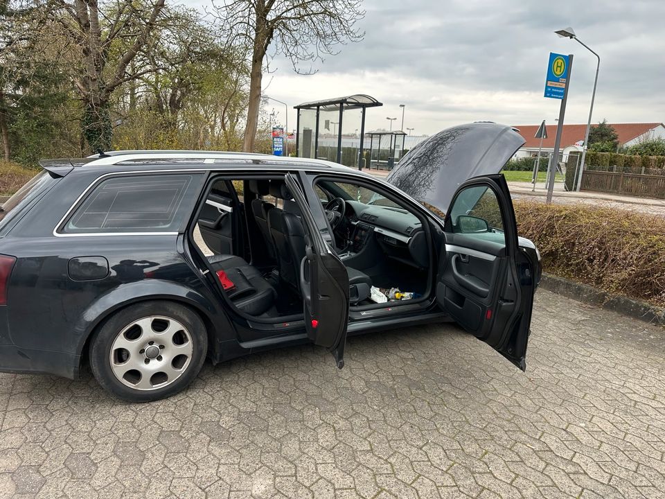 Audi A4 B6 2.5 tdi avant quattro s-line (Wichtig ) erst lesen in Wittingen