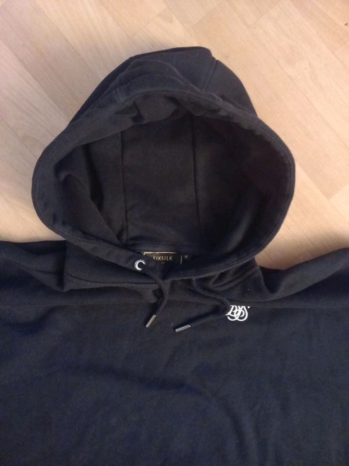 Hoodie von SIK SILK Gr. M in Leipzig