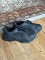 Schwarze Sneaker// Black sneakers Köln - Ehrenfeld Vorschau