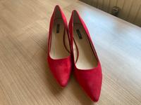 Damen Pumps . Gr. 42. Farbe. Rot Velour Hessen - Bad Soden-Salmünster Vorschau