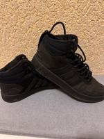 Gefütterte Adidas Winterschuhe 46 schwarz Thüringen - Ilmenau Vorschau