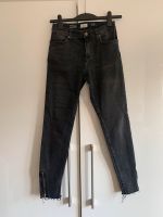 QS s.Oliver Jeans Gr. 38 Sadie Reißverschluss Nordrhein-Westfalen - Detmold Vorschau