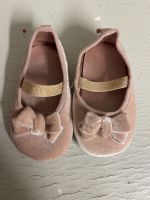 Baby ballerina rosa samt mit gold neu Hessen - Idstein Vorschau