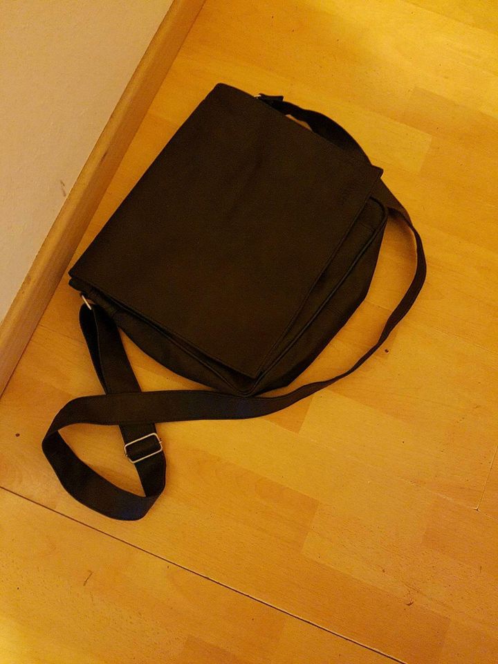 Laptop Tasche in Schwarz, Neuwertig in Berlin