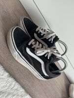 Vans Old School Plattform Plateau Schwarz Weiß 36.5 Schuhe Duisburg - Duisburg-Mitte Vorschau