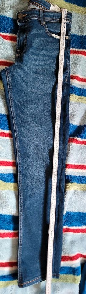 Jeans von Jack&Jones Gr.170 in Neulingen