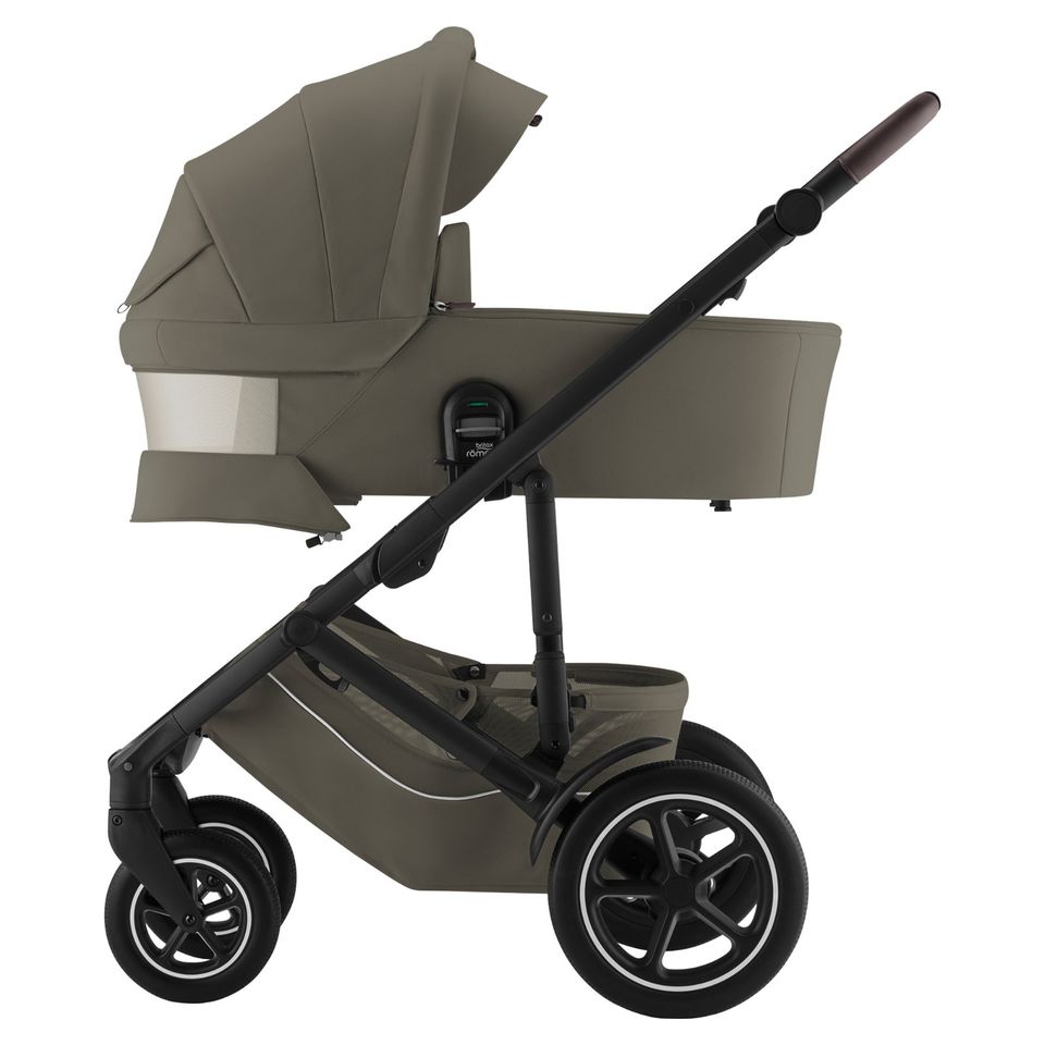 Britax Römer SMILE 5Z - 3in1 Kinderwagen-Set - Urban Olive LUX - inkl. Babywanne + Sportsitz + BABY-SAFE PRO + XXL-Zubehörpaket - NEU in Fulda