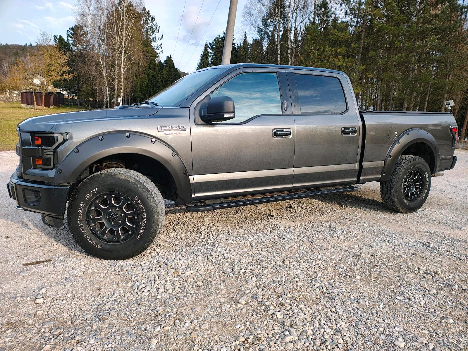 Abbildung des Autos Ford F150 Crew cab