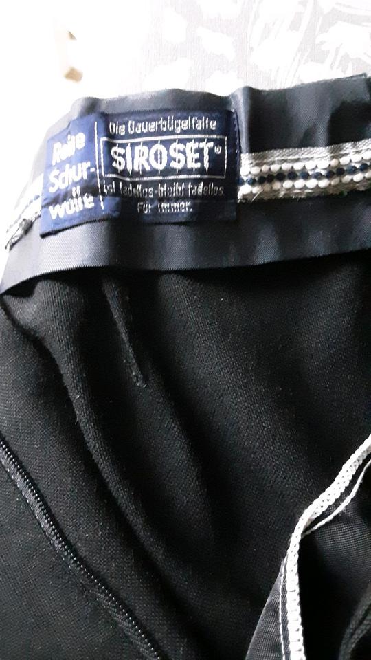 Smoking elegant schwarz Gr L 100% Schurwolle Satin Kummerbund in Quierschied