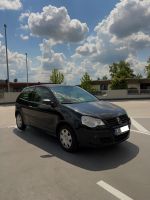 Volkswagen Polo Trendline schwarz Sitzheitzung/ TÜV NEU Baden-Württemberg - Tamm Vorschau