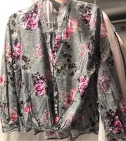Blumenbluse, grau und rosa Blumen/ langarm Bayern - Stein Vorschau
