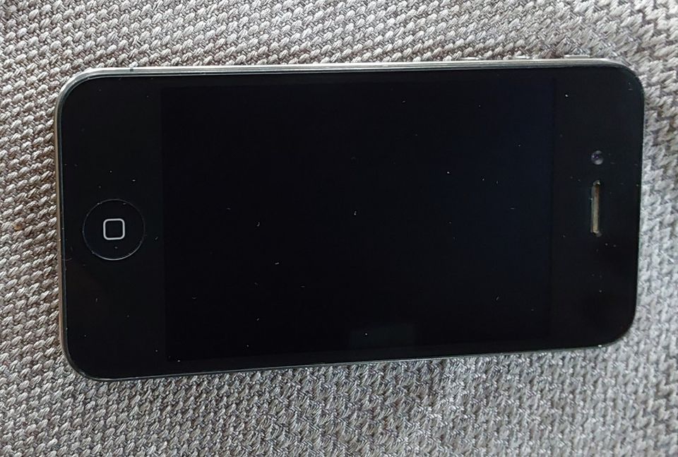 iPhone 4, 16 GB, schwarz in Wietzen