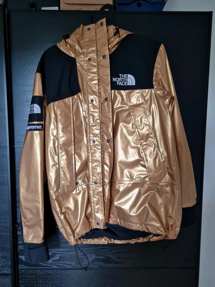 Supreme The North Face Parker Gold S New in Dresden