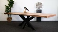 Unikat Baumstamm Tisch 300cm x 99cm Nachhaltig Massivholztisch aus einem Stück Sipo Holz! Esstisch Bohlentisch Wohnzimmertisch Holztisch Design Tisch Stahlbeine Edelstahl Tischbeine Nordrhein-Westfalen - Ochtrup Vorschau