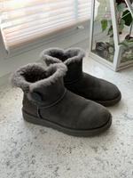 UGG Mini Bailey Button Niedersachsen - Garbsen Vorschau