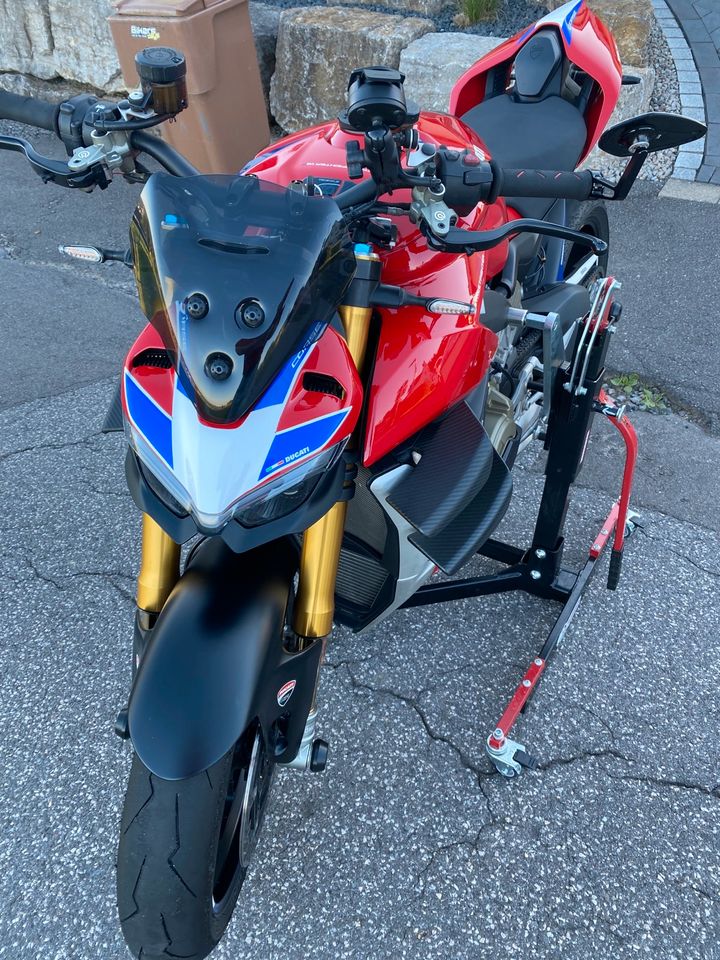 Ducati Streetfighter V4 S in Attendorn