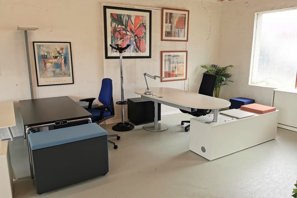 Schreibtisch KALIDRO Steelcase Bürotisch 160 x 80cm Büromöbel 30x in Rauschenberg