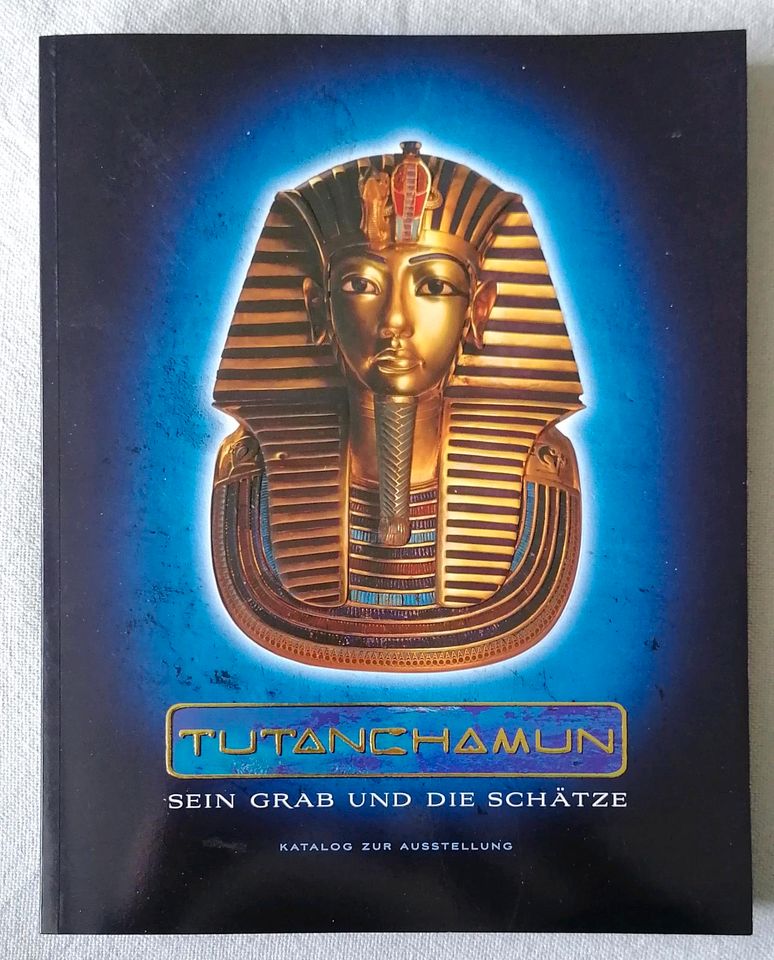 Buch Tutanchamun zur Austellung in Düsseldorf