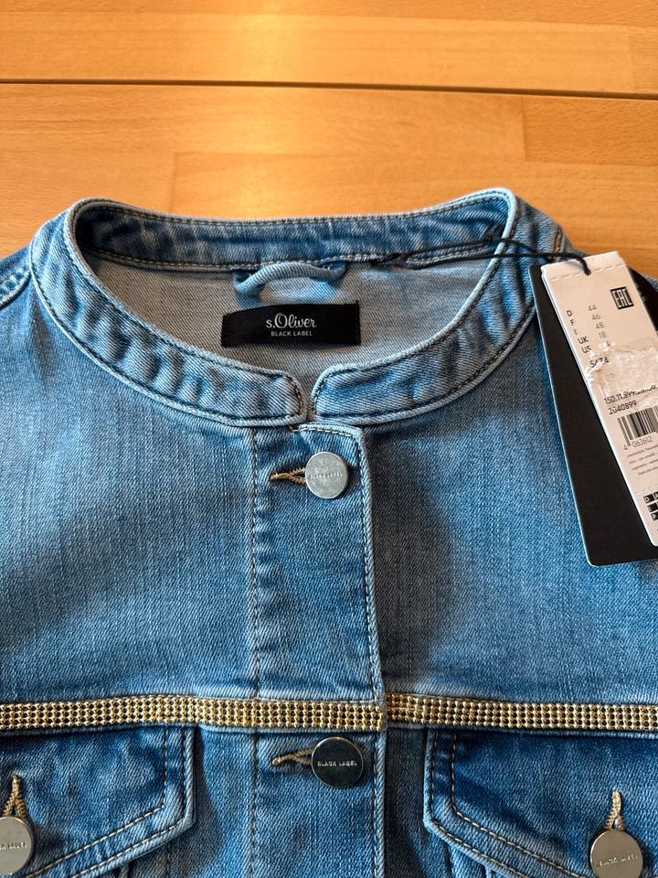 Jeansjacke kurz mit Rüschen s‘ Oliver Black Label blau Gr. 44 in Denkte
