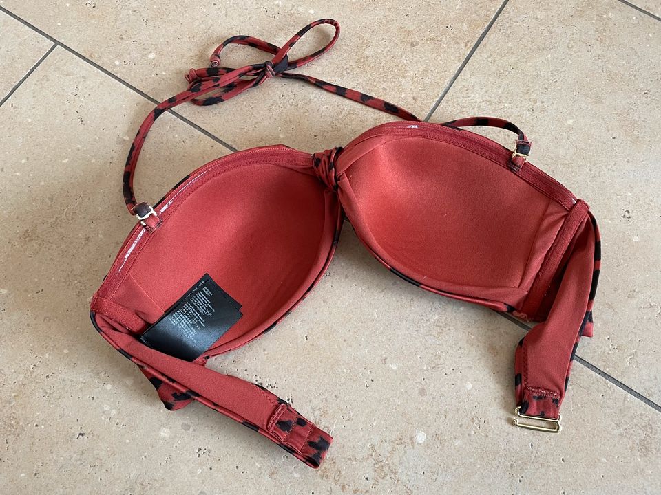 H&M Bikinitop - 38 - rostrot leo - trägerlos Neckholder Oberteil in Vaterstetten