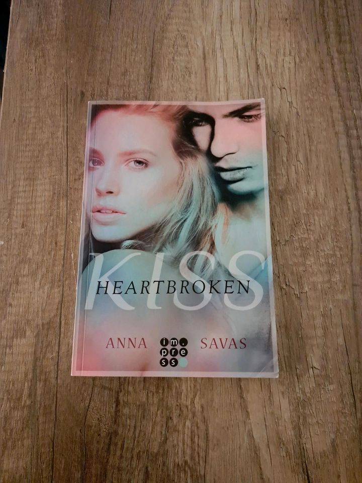 Heartbroken Kiss - Anna Savas in Horn-Bad Meinberg