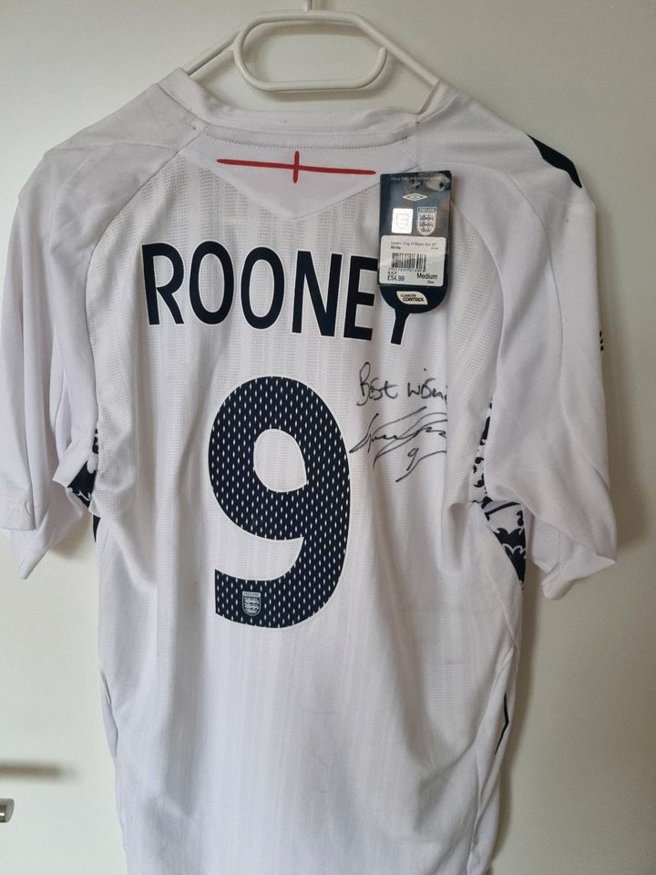 England Trikot mit Unterschrift von Wayne Rooney in Lübeck