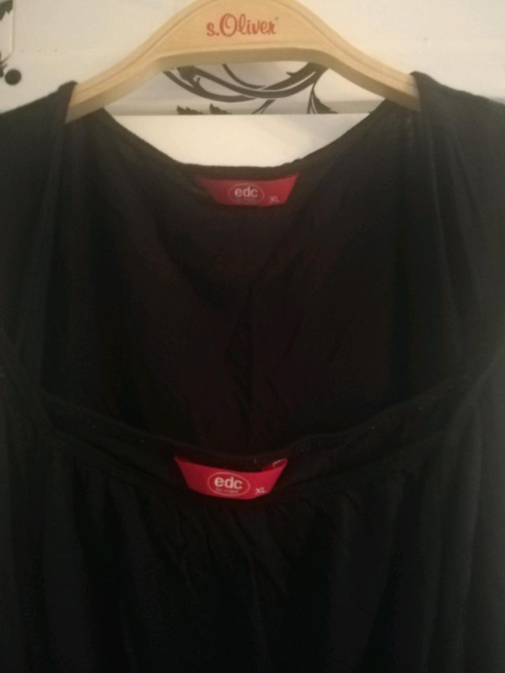 Kleid & Top Esprit Gr. M-L für 12 Euro VS 1,65 Euro in Taucha