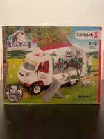 Schleich Mobile Tierärztin mit Hannoveraner Fohlen (42370) Schleswig-Holstein - Nützen Vorschau