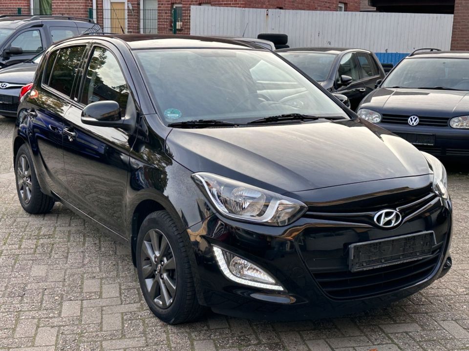 Hyundai i20 1.4 Style Automatik*LED*KLIMA*MFL*TEMPOMAT** in Nordhorn