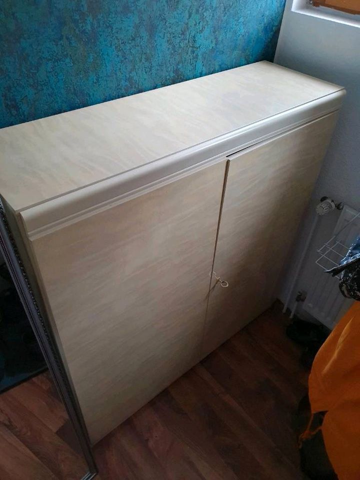 Kommode Schrank Garderobe in Deißlingen