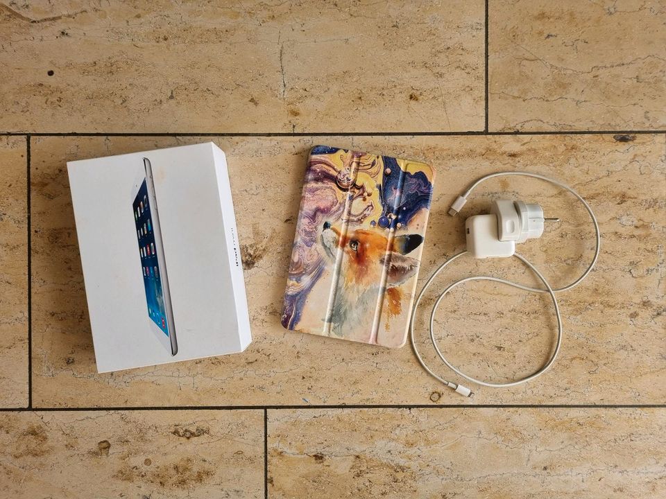 Apple iPad Mini 2 WI-FI 16GB in Attendorn
