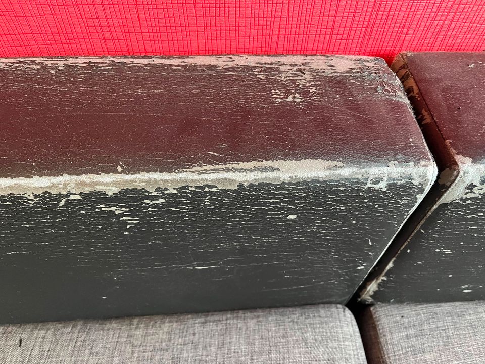 Großes Sofa mit Schlaffunktion in Kirchhain