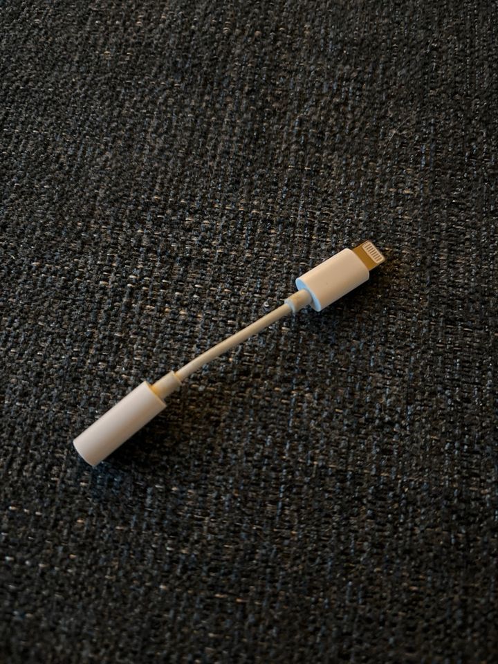 Apple Adapter in Oststeinbek