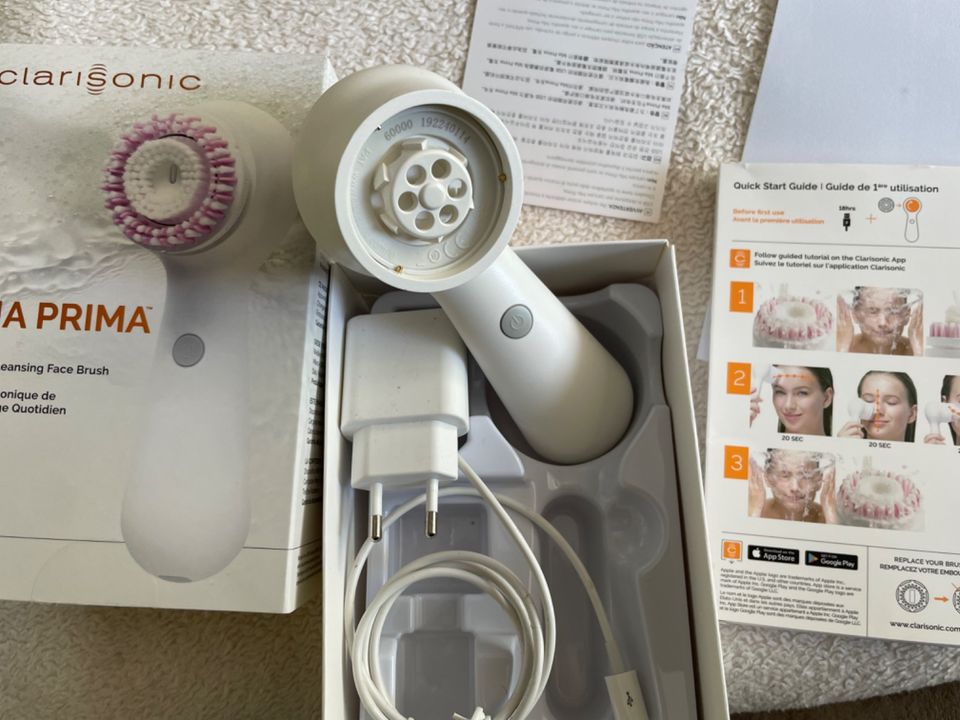 Sonic Cleansing Face Brush in Kaltenkirchen